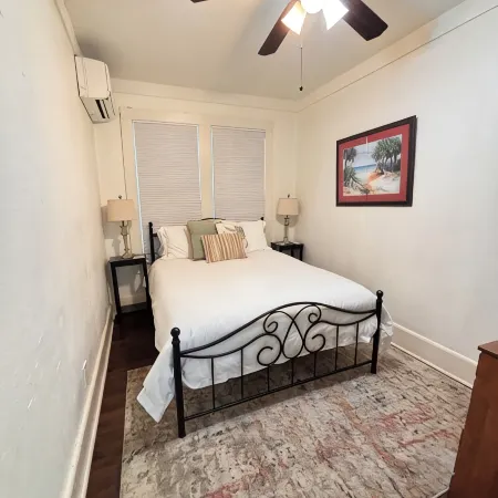 Downtown Lodge-Clean-Pet Friendly-Free Parking