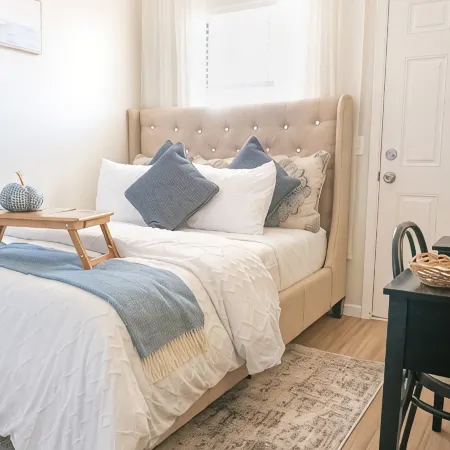 Modern 2Br Casita. Near I-40. Perfect for Work Stays & Pets!
