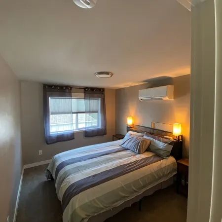 Cozy Cole St Home built in 1910 in Downtown Enumclaw Hotels in Enumclaw