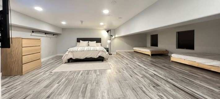 Modern Studio Duplex -15 min to Beach Hotels in Torrance