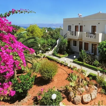 Maria Lambis Apartments