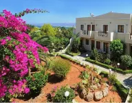 Maria Lambis Apartments - Mountain view