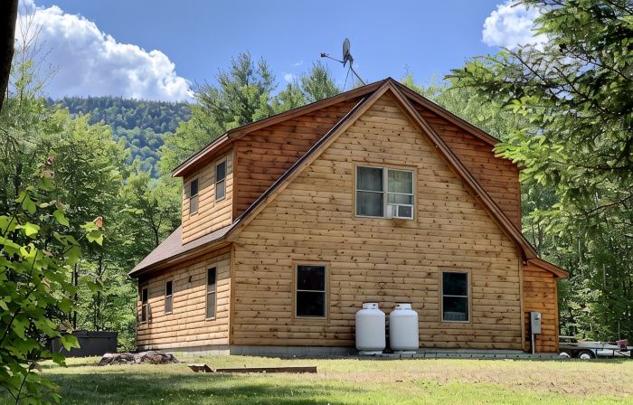 Riverfront Ski Chalet Cabin only minutes to Sunday River Resort & Trails Galore!