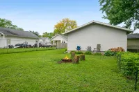 Family Getaway 2BR/2BA with Sauna - Air Hockey - Bar - 民泊