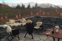 Up in the mountains!!! Luxury self contained unit. - Villas