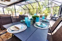 Sunshine State Escape with Heated Pool & Comfort - Uima-altaat