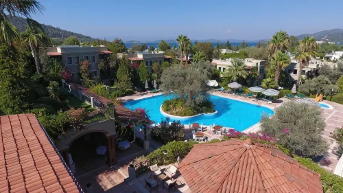 Zeytinada Hotel - ที่มีฟิตเนส