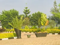 Hollandia Hotel - parking