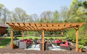 BnB “The Get Away” 600sf on Rock Farm, Wooded, Trails, UConn, Private, Clean 5⭐️