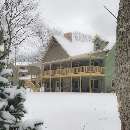 Pine Crest Lodge, 8Br 5BA Home with Beach Access, Fire Pit, & Private Hot Tub