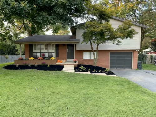 Spacious Lancaster Home Near Spooky Nook, Family-Friendly, Flexible Layout - 4-Star