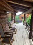 Charlevoix's Beautiful Log Home - 2-Star