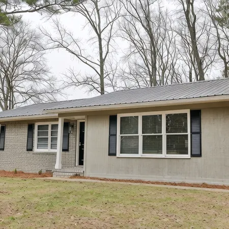 Cozy and Quiet 4Br/2Ba rancher with 1 King suite and 1 mile to JSU!!