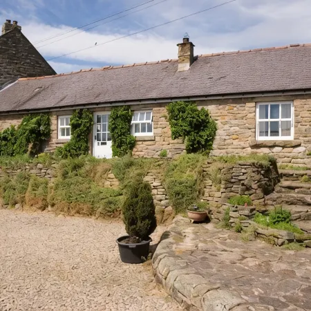Spacious family cottage on farm on Roman Wall in Northumberland National Park