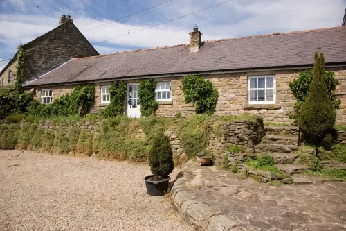 Spacious family cottage on farm on Roman Wall in Northumberland National Park - 4-Star
