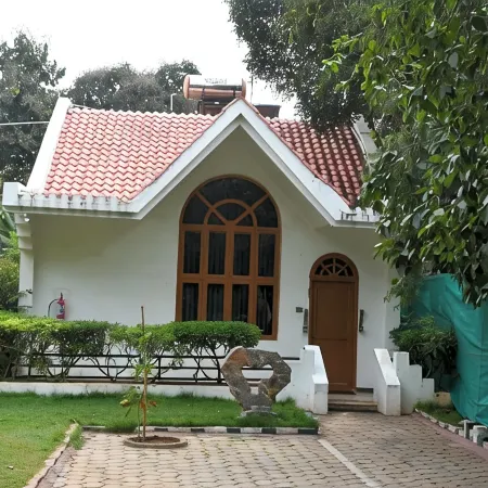 Poppys Vista Hotel