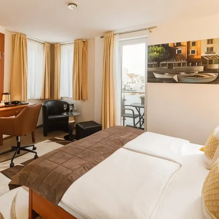 Aristo Hotel
