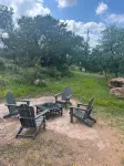 Charming 3-bedroom 3-bathroom house with WiFi, AC in fantastic Buchanan Dam - 3-Star