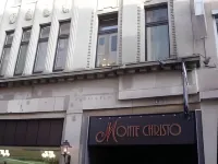 Hotel Monte Christo - Airport Shuttle
