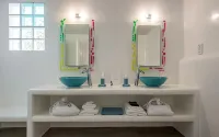 Eiriana Luxury Suites - balcon