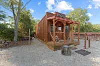 Cowboy Saloon Cabin - Wi-Fi