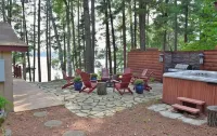 Rustic Log Cabin/Modern Addition - Pontoon, Bunk House, Hot Tub - Woman Chain - Chalets