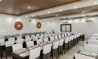 Hotel Ratnasambhava