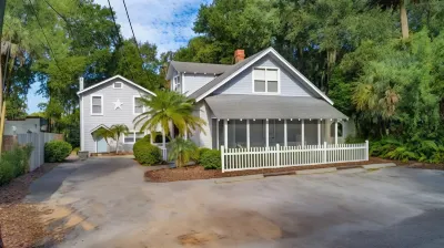 Historic Tremain Cottages Hôtels à : Mount Dora