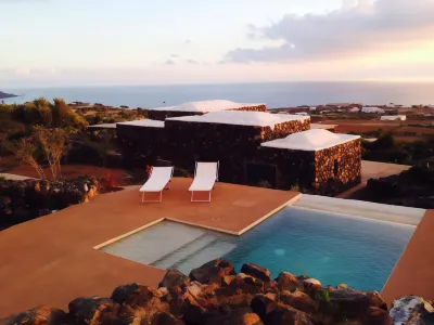 Dammusi Sciuvechi Resort Hotel in zona Azienda Vinicola Minardi