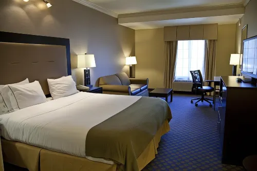 Holiday Inn Express & Suites San Pablo - Richmond Area Hotels in Richmond