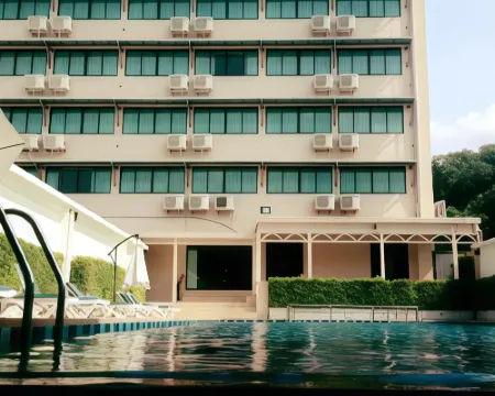 โรงแรมเอวาน่า แหลมฉบัง โรงแรมในเทศบาลนครแหลมฉบัง