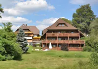 IMbery Hotel & Restaurant Hinterzarten Hotels in Titisee