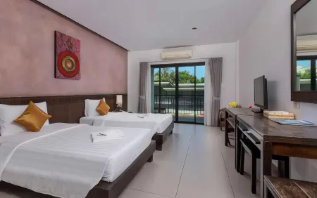 Phuketa Отели рядом с достопримечательностью «VR COMPUTER PHUKET»