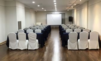 Grand Plaza Cheongju Hotel - Housity