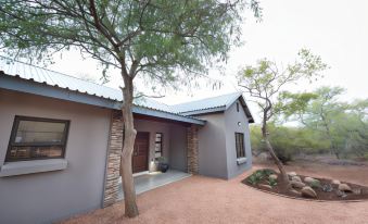 Bushwillow Private Villa