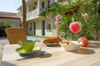 Cit'Hotel le Cheval Blanc Cognac Centre Hotels in Cognac