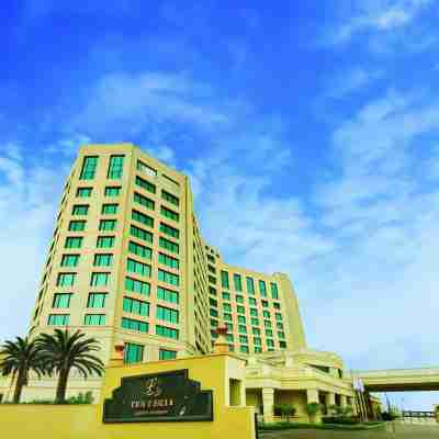 The Leela Gandhinagar Hotel Exterior