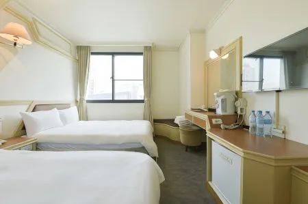Raise Hotel