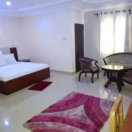 Groovy Hotel Akure
