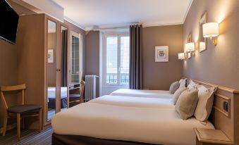 Paris France Hotel 객실