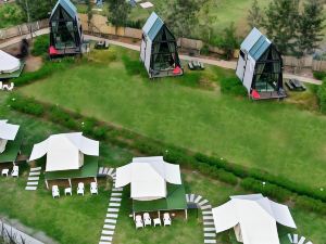 Kondee Cino Cafe and Glamping