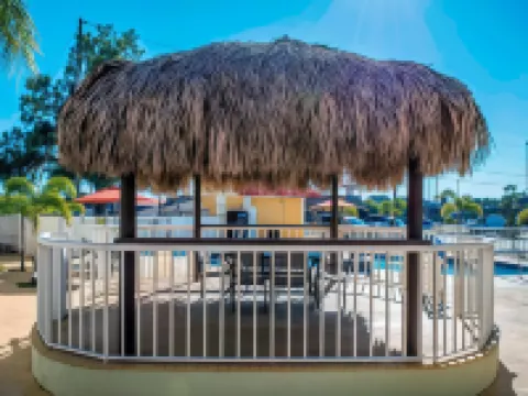 로드웨이 인 - 뉴 포트 리치