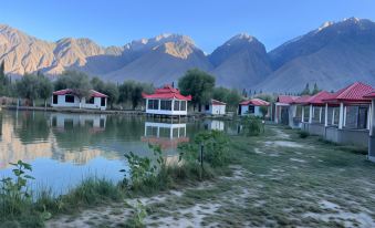 Shanghai Resort - Skardu