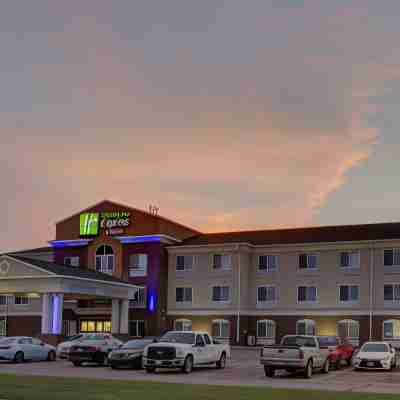 Holiday Inn Express & Suites le Mars Hotel Exterior