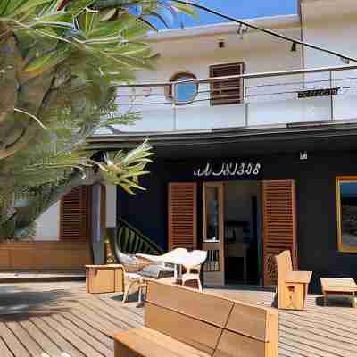 Le Pavillon Bleu Hotel Exterior