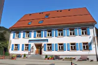 Goldener Adler Oberried - Hotel & Appartements Hotels in Kirchzarten