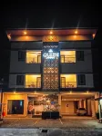 Queen Boutique Hotel Simpang Lima Hotell i Kaliwiru