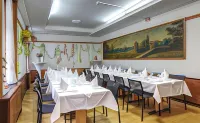Hotel Rheinfelderhof - 2-Star