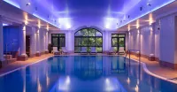 Crabwall Manor  Spa, BW Signature Collection Hotels in Puddington