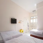 Kenewae Living Near Alun-Alun Wonosari Mitra RedDoorz فنادق في Wonosari